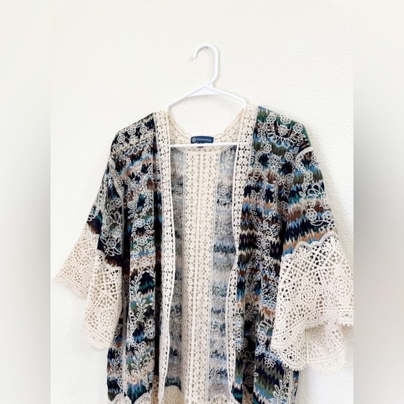 Democracy Boho Embroidered Crochet Lace Open Cardigan Poncho Women’s Size Small - Picture 6 of 10